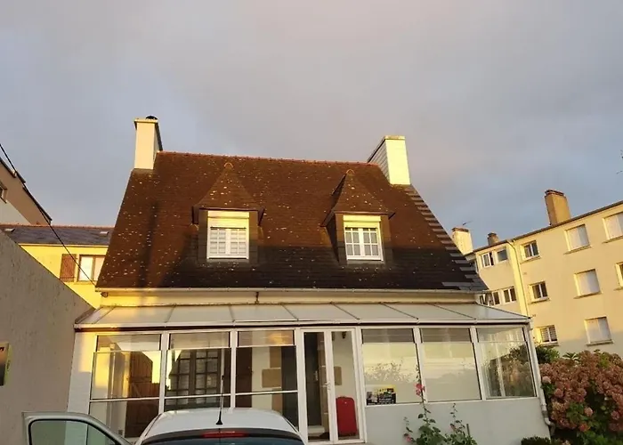 Chez Aurelie Et Nicolas بريست